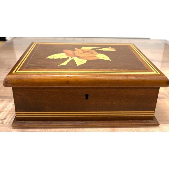 Handcrafted Wooden Inlay Box With Floral Marquetry Design & Gold Velvet Interior - Picture 2 of 6